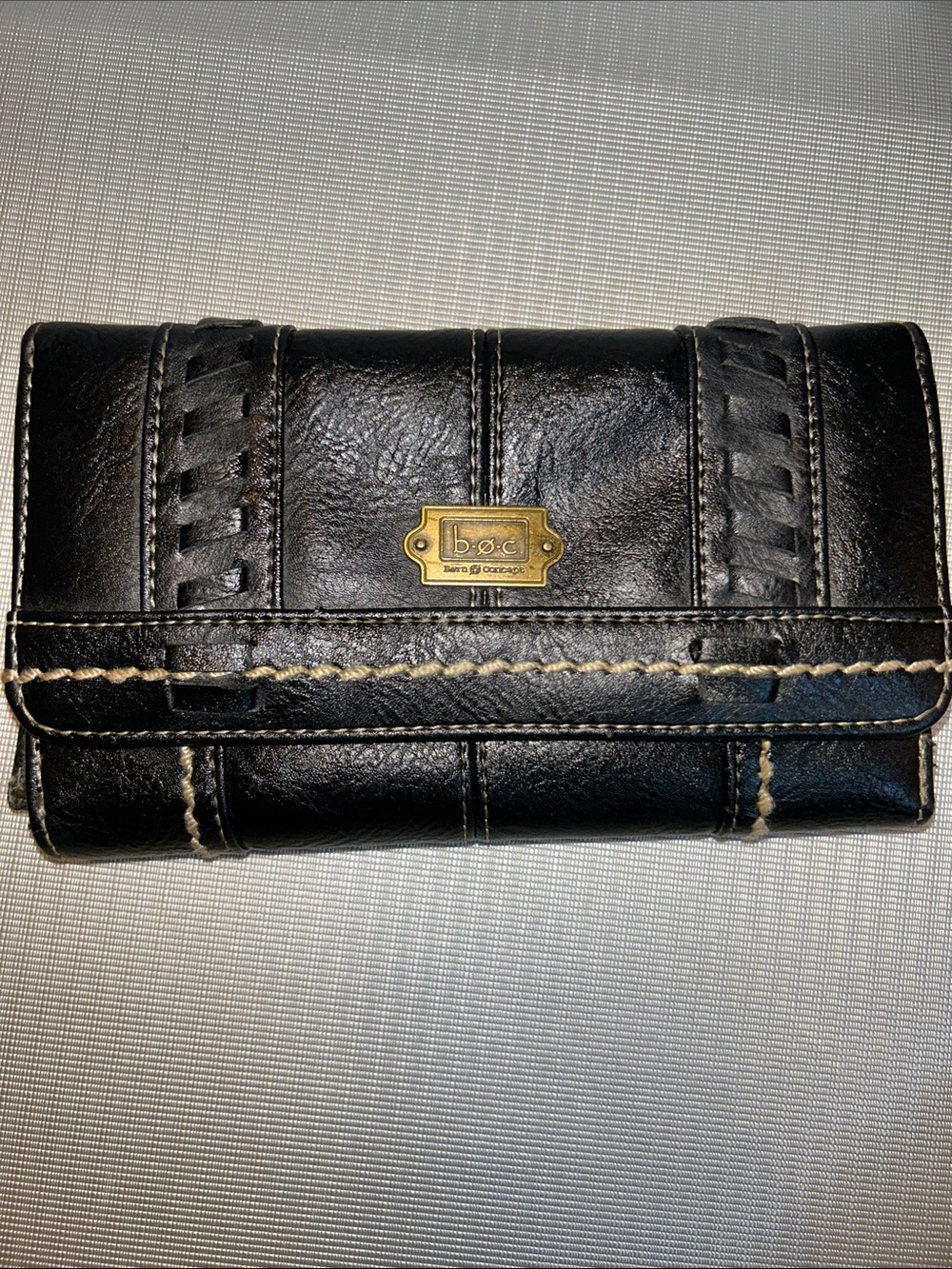 Euc Born concept long trifold walled